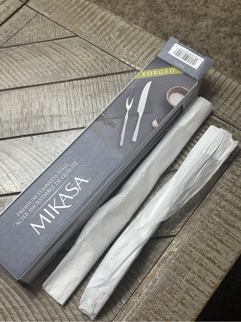Mikasa Forged Carving Knife and Fork Set
